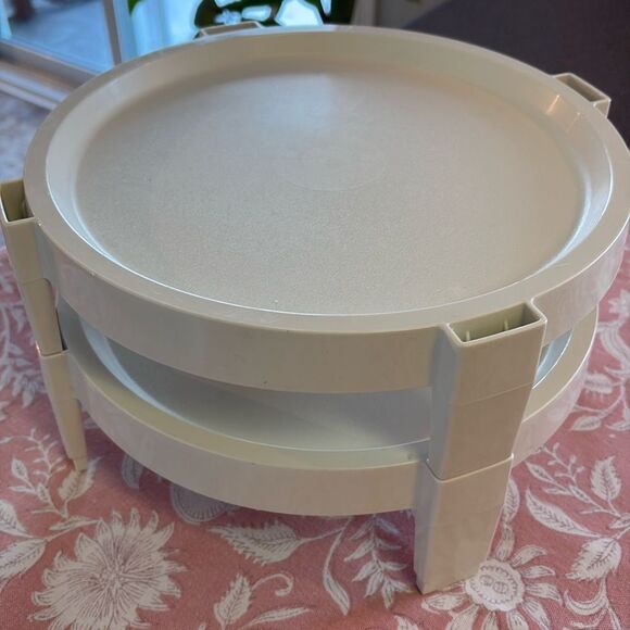 Tupperware Divide A Rack 🥧 Pie Stackers Cream coloured - Picture 1 of 8